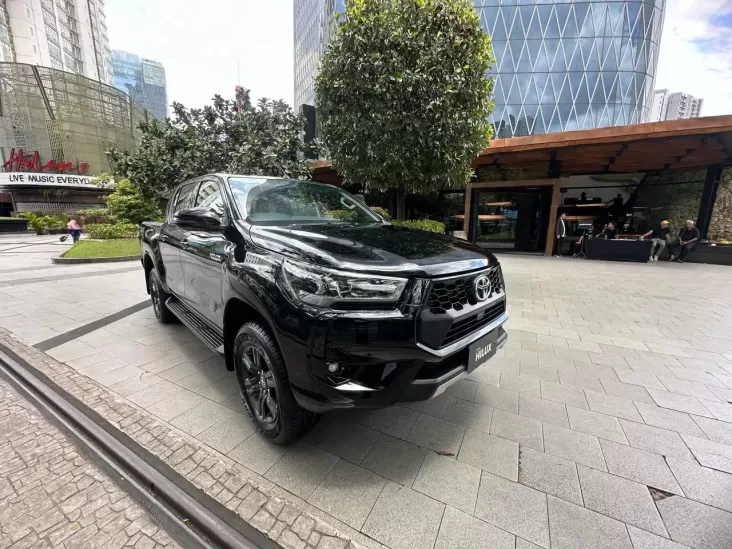 Berapa Harga Toyota Hilux 4×4? Berikut Spesifikasi juga Kelebihannya