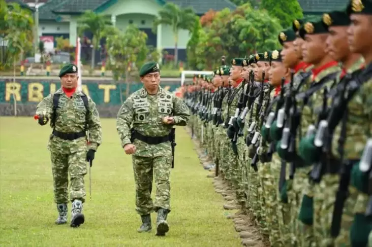 Arti Baret Hijau Dalam Militer Tanah Air yang dimaksud Identik dengan TNI AD