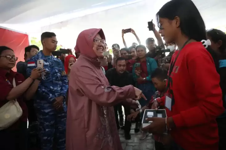 Bakti Sosial pada Sumba Timur, Mensos Risma Dorong Publik Tingkatkan Kepedulian