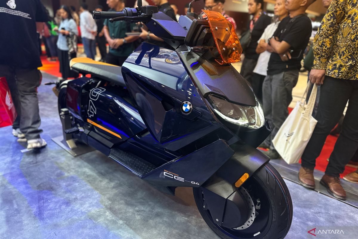 Intip kebolehan CE 04, motor listrik BMW yang dimaksud mana lebih banyak besar mahal dari HRV