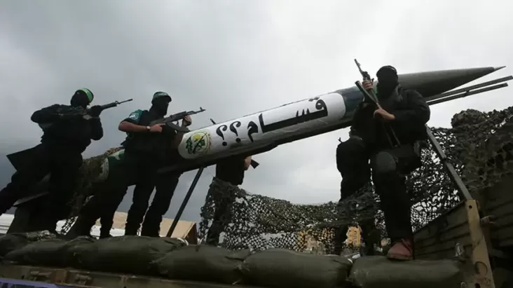 kelompok gerakan Hamas Persenjatai Diri Lagi dari Bom negara tanah Israel yang mana digunakan Belum Meledak pada Daerah Wilayah Gaza